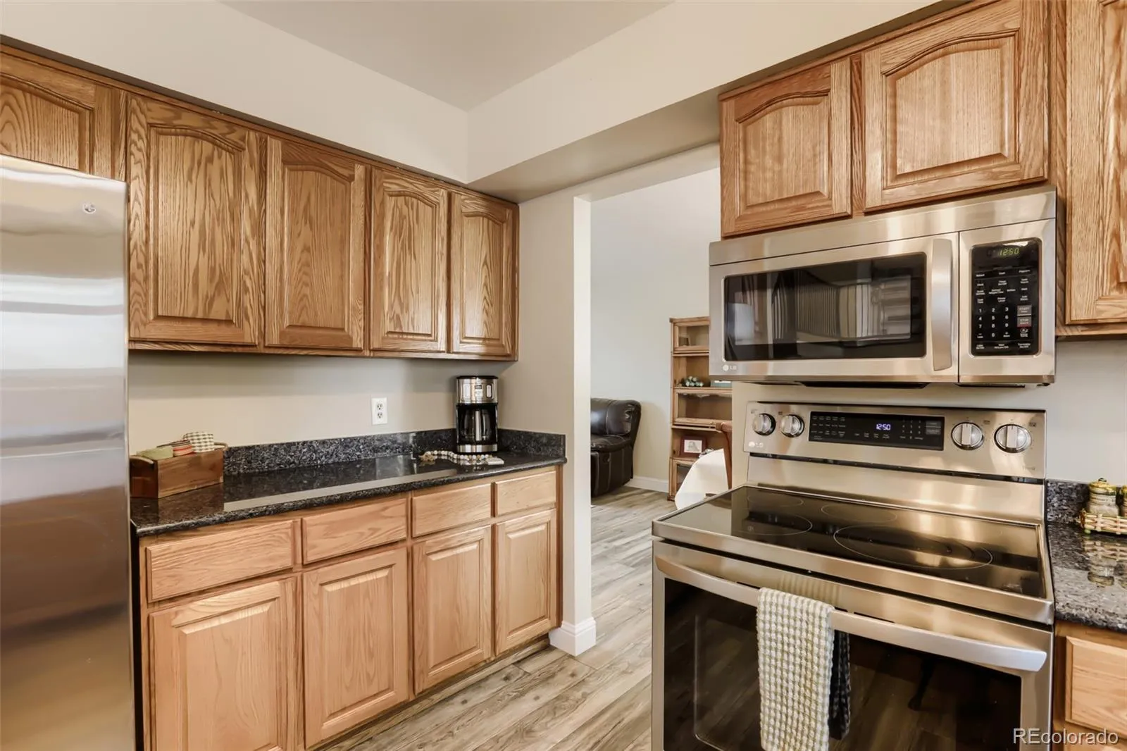 04152026211300 1600 8