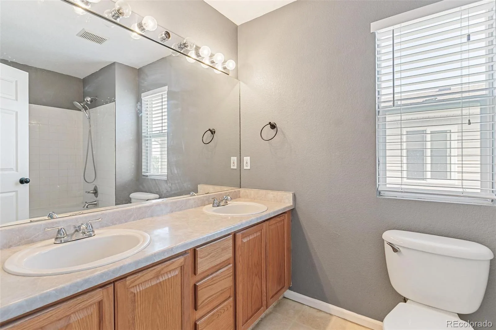 7845 Mule Deer Place Littleton CO 80125 | MLS #REC8201347 06172026001032 1600 15
