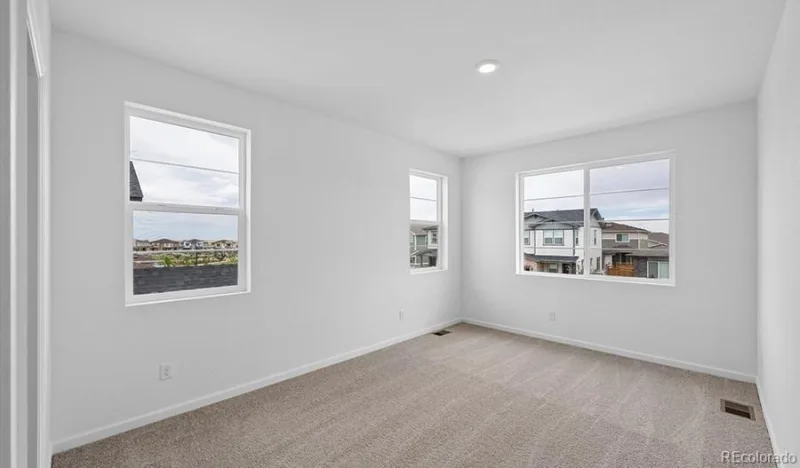 6583 N Malta Street Aurora CO 80019 | MLS #REC8203746 09222026085540 800 15