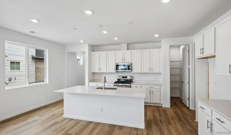 6583 N Malta Street Aurora CO 80019 | MLS #REC8203746 09222026085540 800 5
