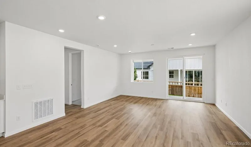 6583 N Malta Street Aurora CO 80019 | MLS #REC8203746 09222026085540 800 8