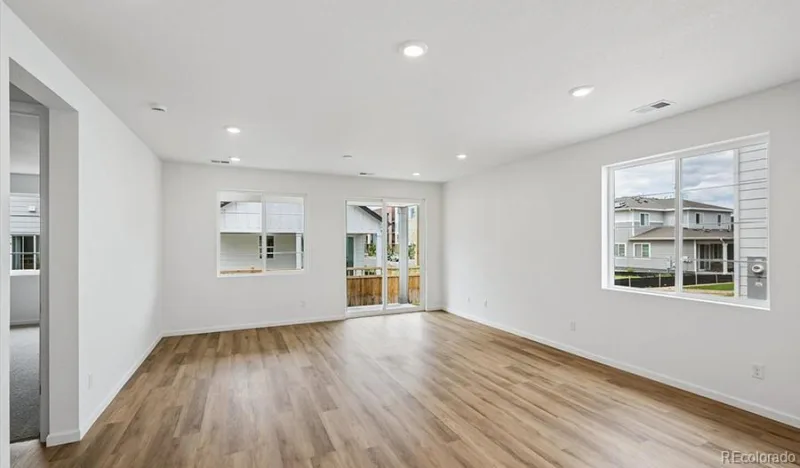 6583 N Malta Street Aurora CO 80019 | MLS #REC8203746 09222026085540 800 9