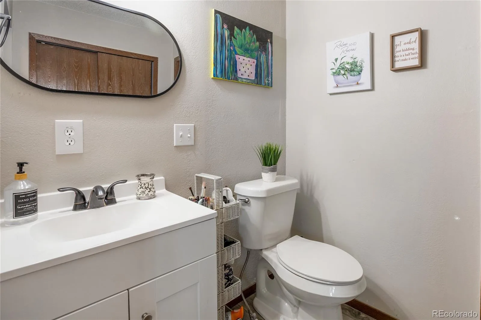 39 S Nome Street Aurora CO 80012 | MLS #REC8204541 08162026050213 1600 16