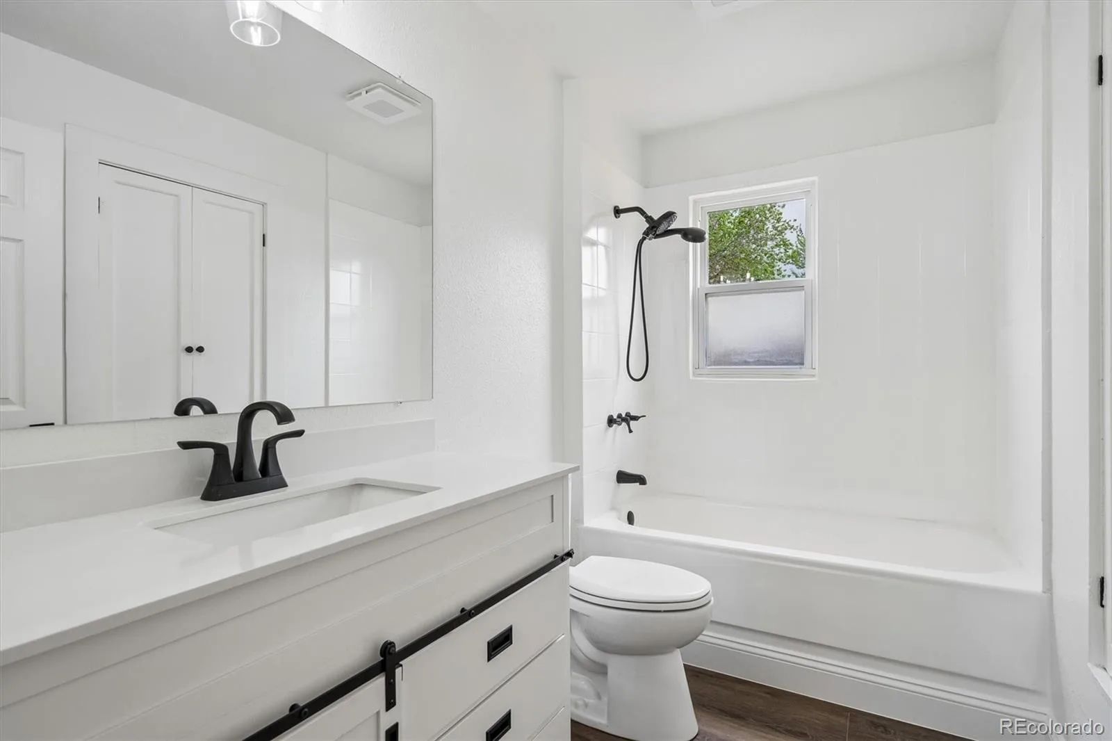 176 S King Street Denver CO 80219 | MLS #REC8208037 07312026190801 1600 18
