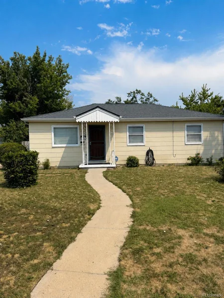 1132 Moline Street Aurora CO 80010 | MLS #REC8209308 08052026022147 800 1