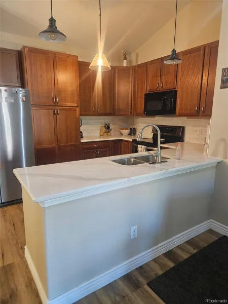 8779 S Kipling Way #204 Littleton CO 80127 MLS #REC8209513 04252026015052 800 4