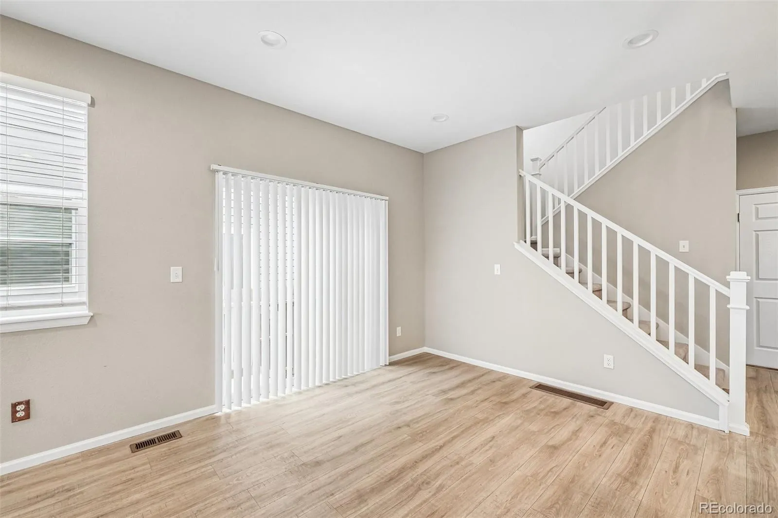 6568 N Ceylon Street Denver CO 80249 MLS #REC8210537 05222026000513 1600 11