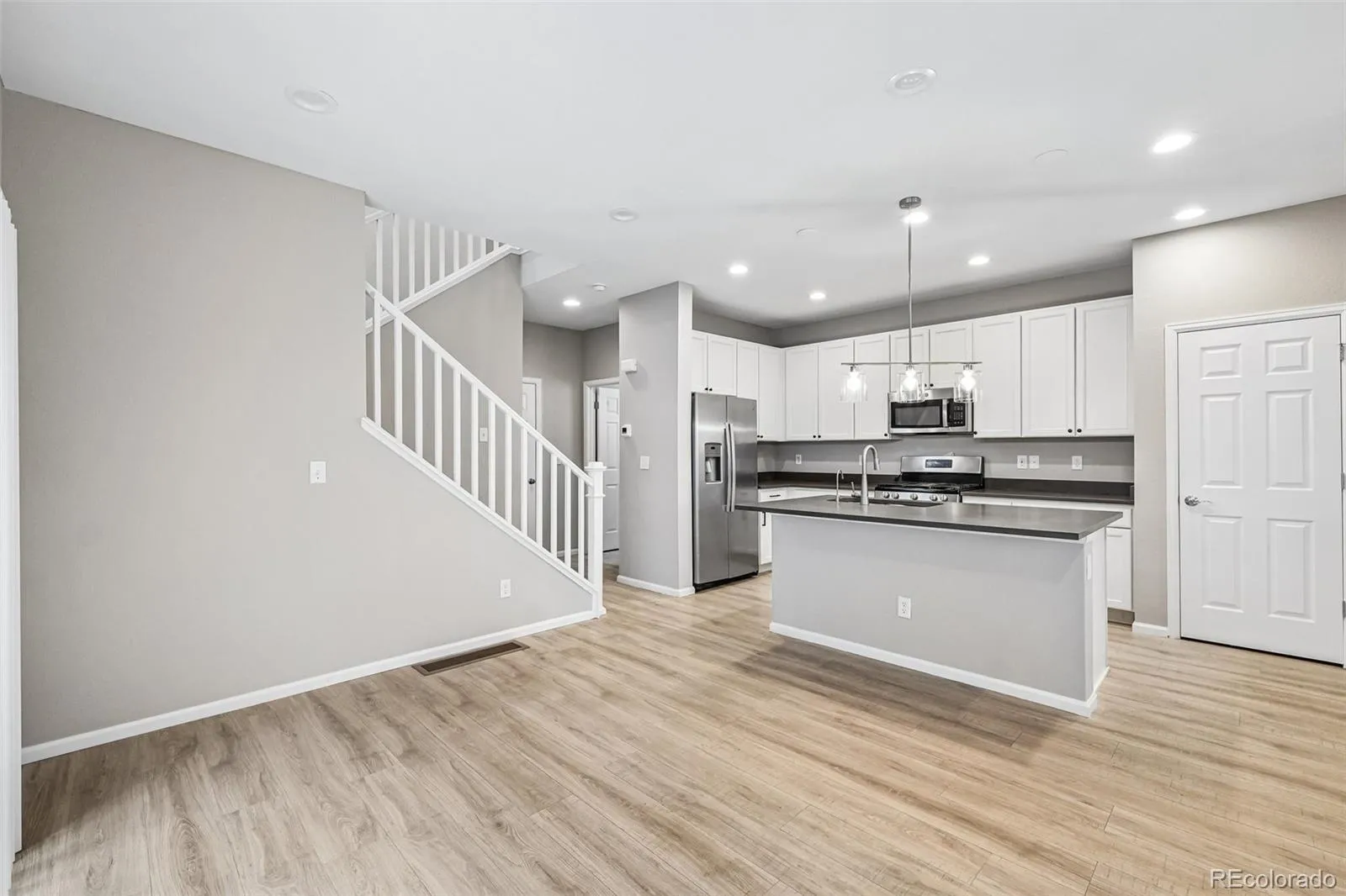 6568 N Ceylon Street Denver CO 80249 MLS #REC8210537 05222026000513 1600 12