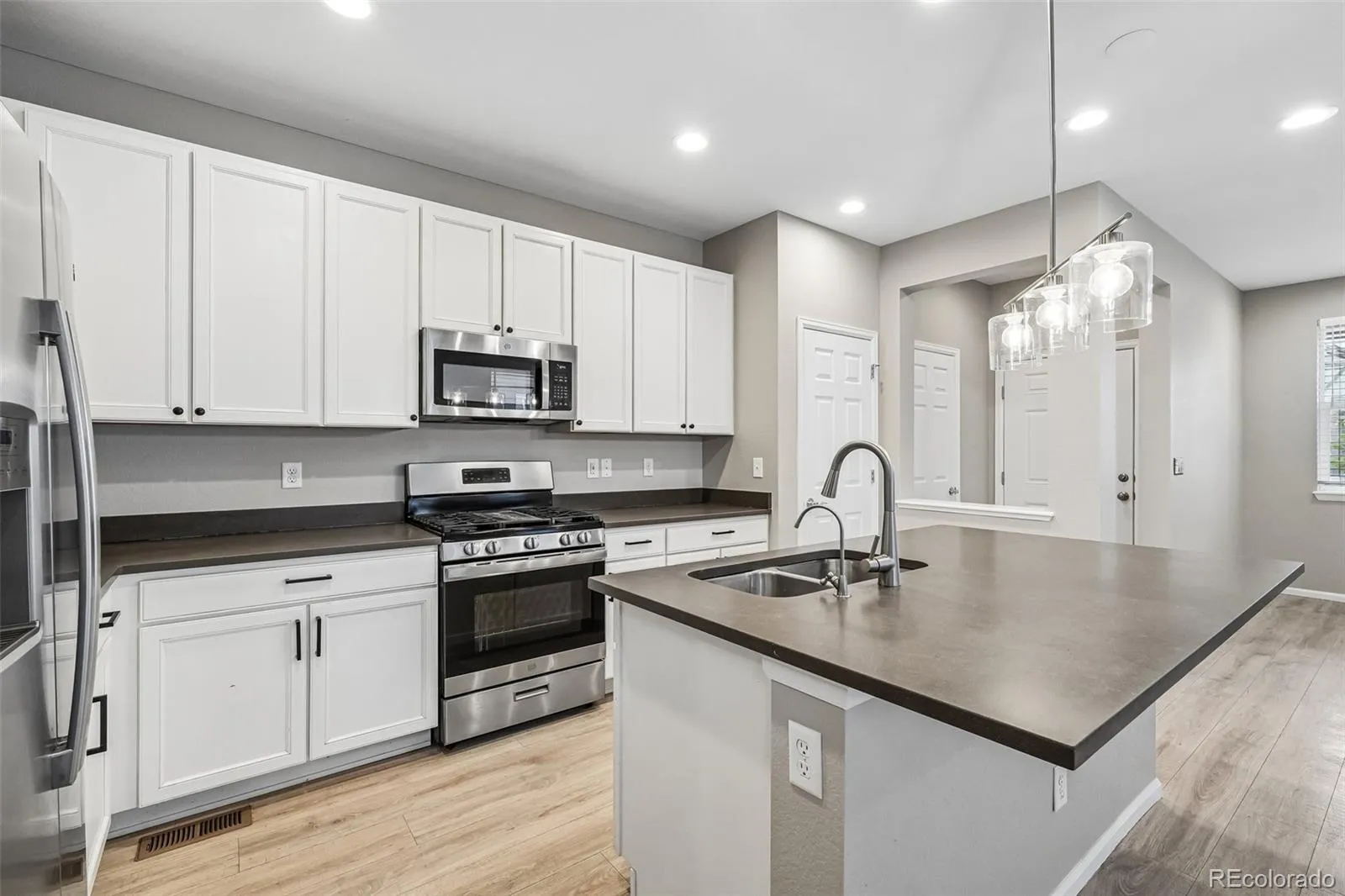6568 N Ceylon Street Denver CO 80249 MLS #REC8210537 05222026000513 1600 14