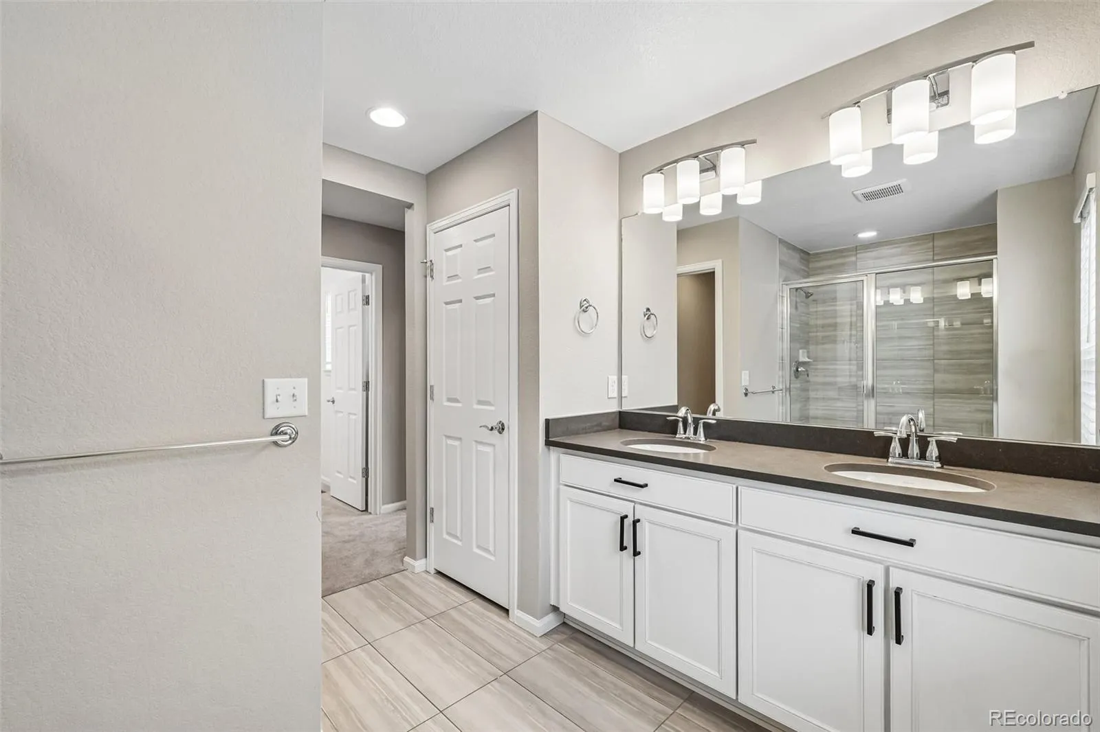 6568 N Ceylon Street Denver CO 80249 MLS #REC8210537 05222026000513 1600 22