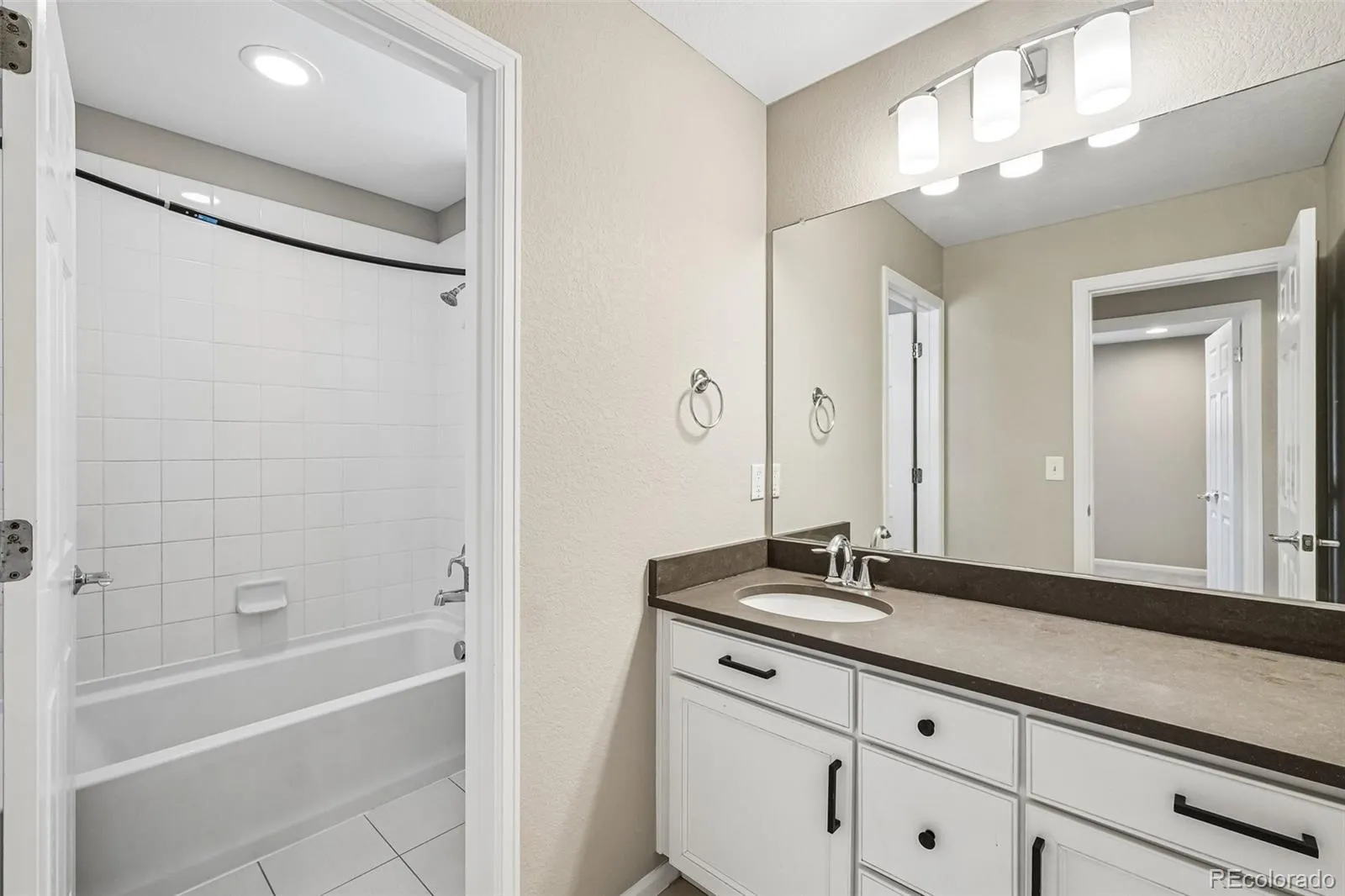 6568 N Ceylon Street Denver CO 80249 MLS #REC8210537 05222026000513 1600 24