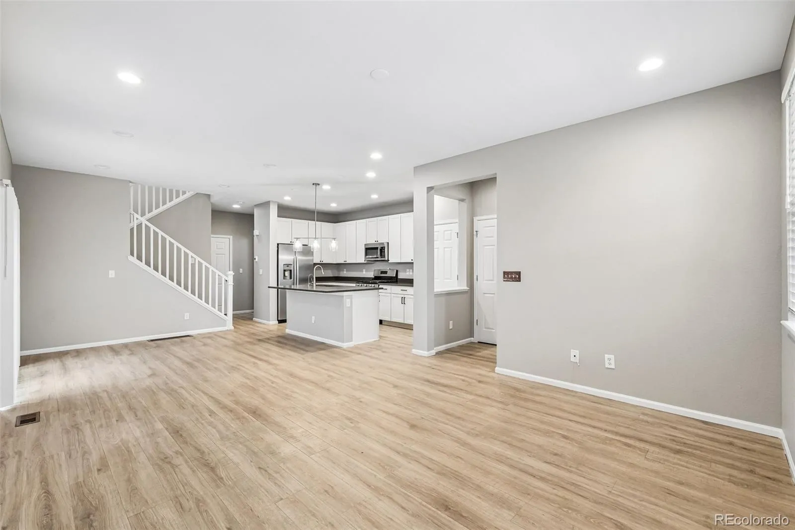 6568 N Ceylon Street Denver CO 80249 MLS #REC8210537 05222026000513 1600 5