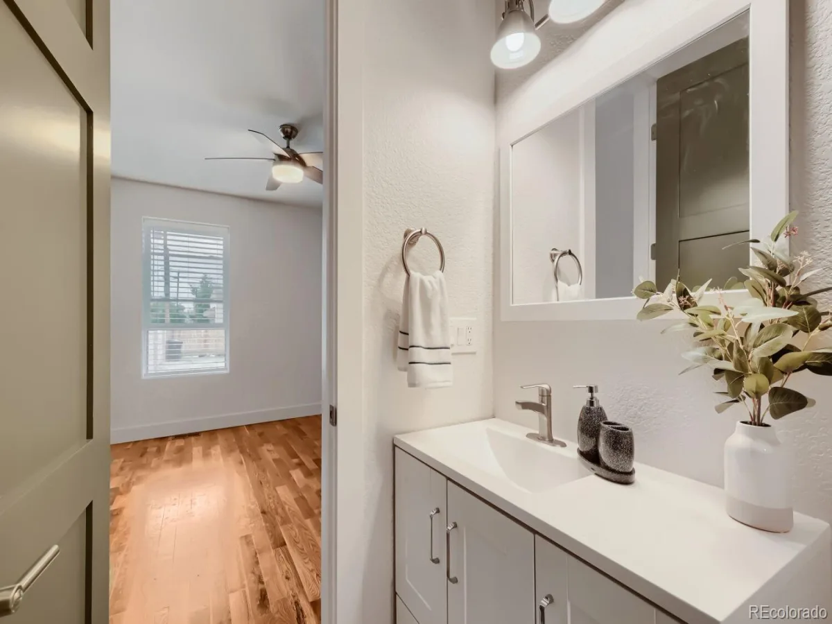 2951 Champa Street Denver CO 80205 MLS #REC8212097 06122026074621 1200 19
