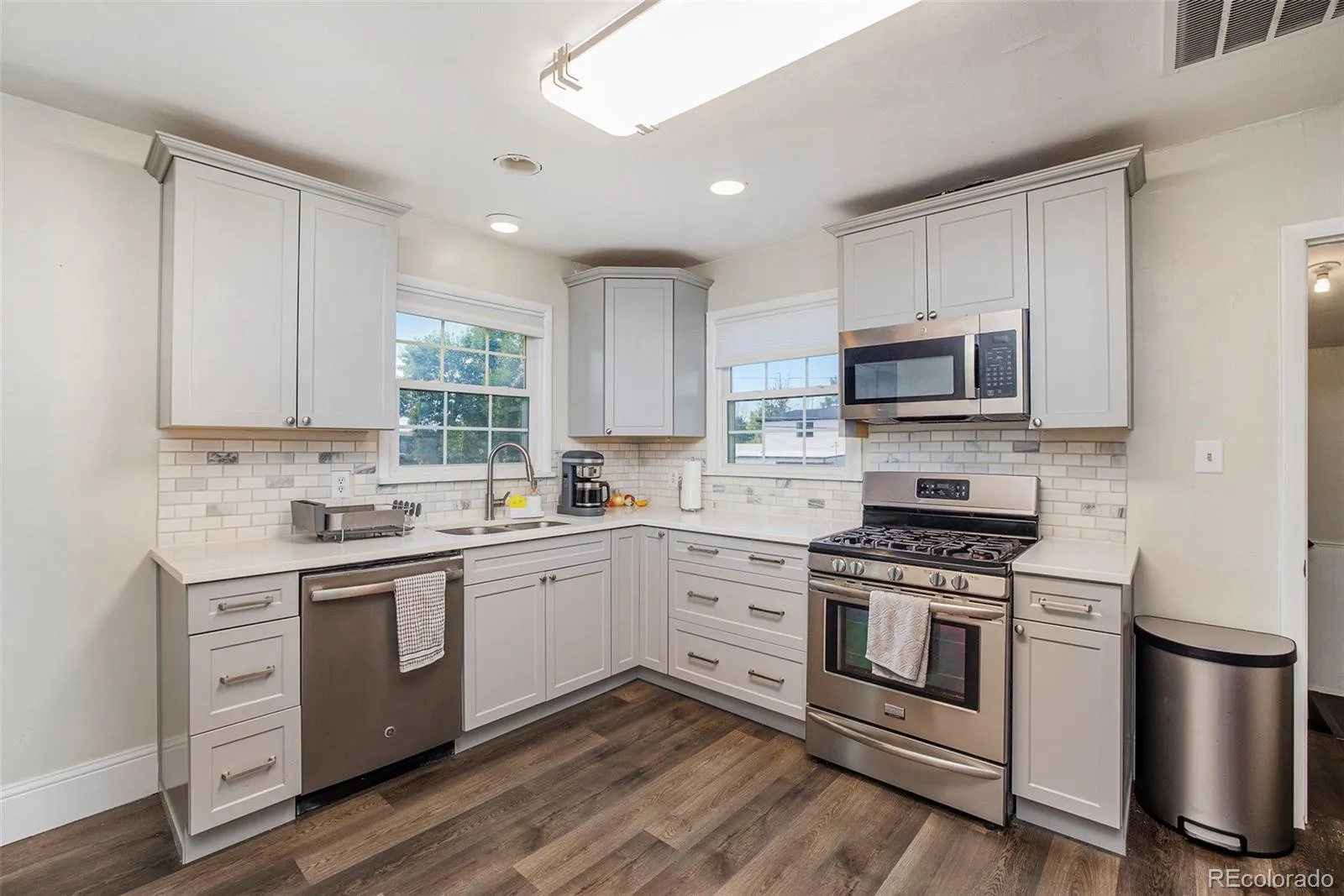 04172026214557 1600 18