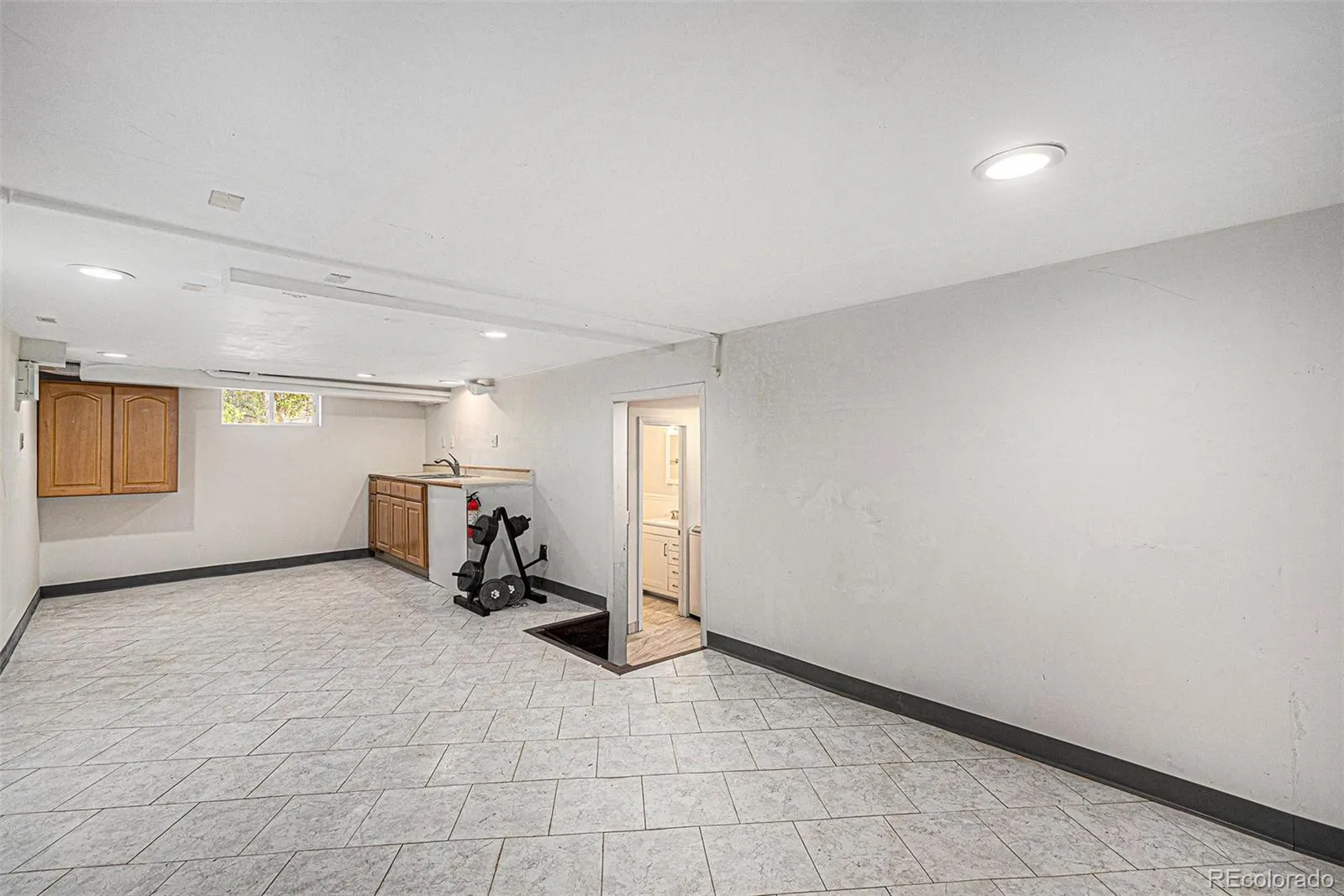 04172026214557 1600 23