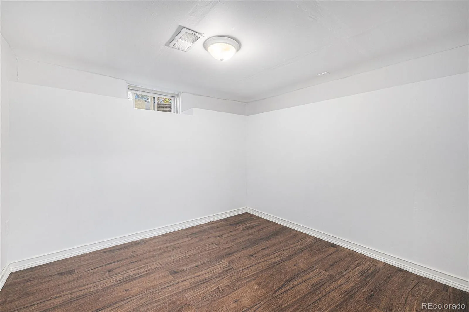 04172026214557 1600 24