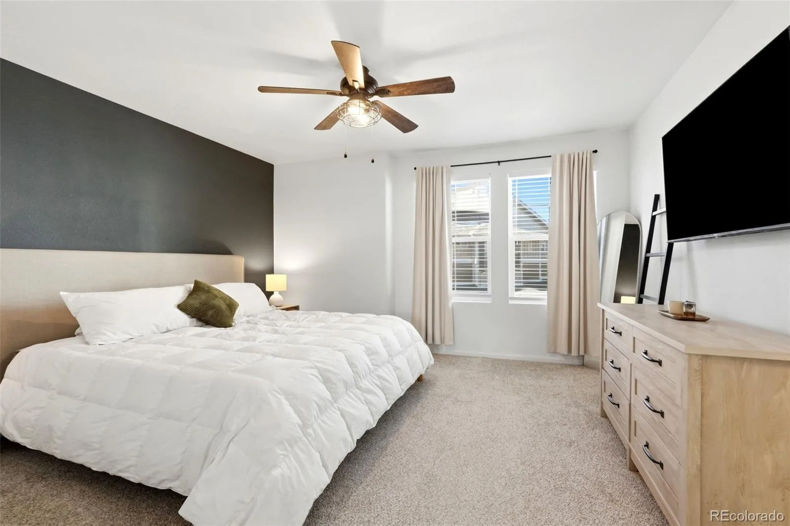 10061 Zeno Street Commerce City CO 80022 | MLS #REC8213464 07162026184501 1600 19