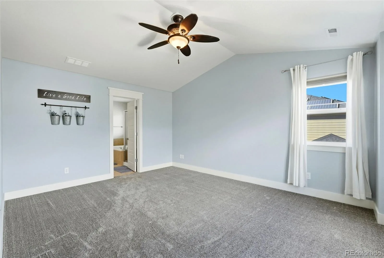 5417 S Elk Way Aurora CO 80016 | MLS #REC8217172 09222026085406 1600 15