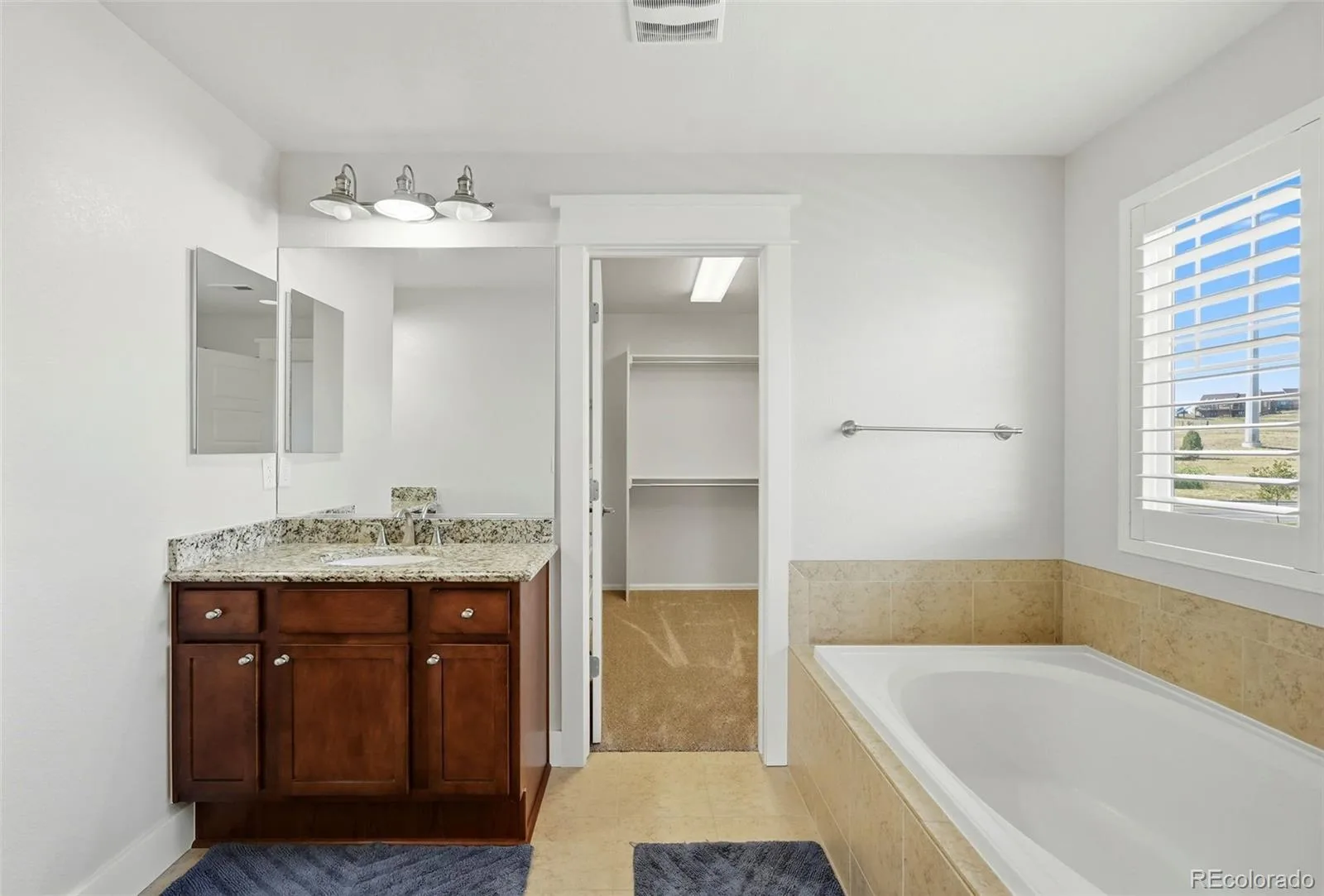 5417 S Elk Way Aurora CO 80016 | MLS #REC8217172 09222026085406 1600 28