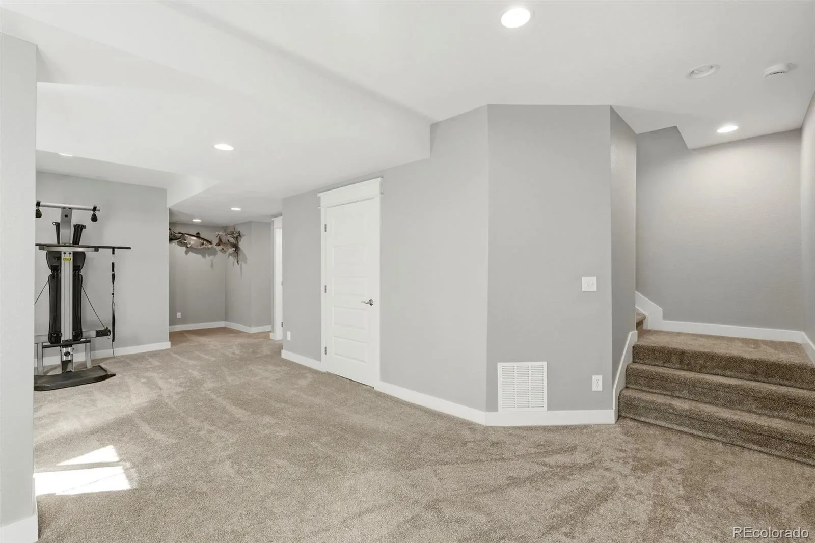 5417 S Elk Way Aurora CO 80016 | MLS #REC8217172 09222026085406 1600 29