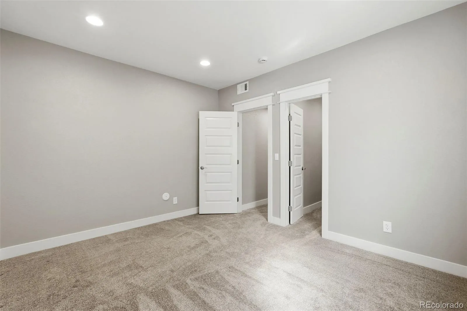 5417 S Elk Way Aurora CO 80016 | MLS #REC8217172 09222026085406 1600 33