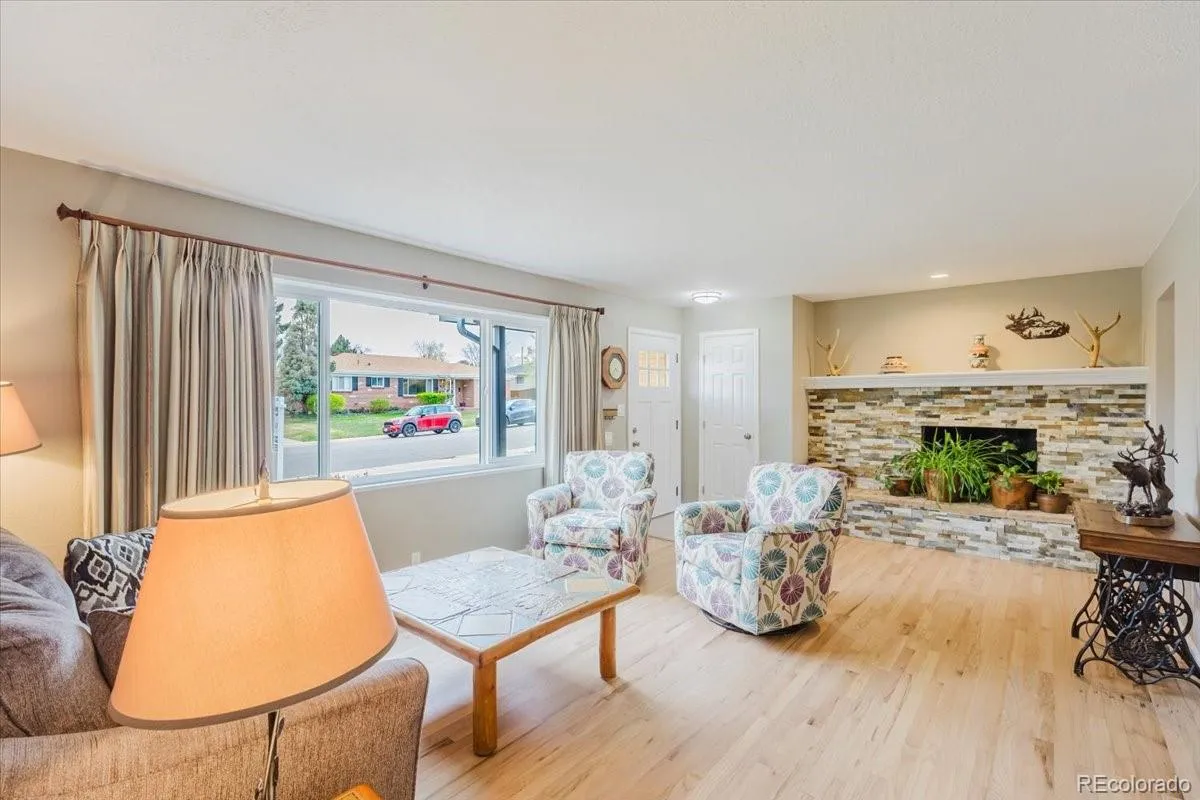 04112026010806 1200 3