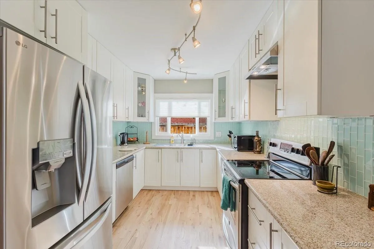 04112026010806 1200 7