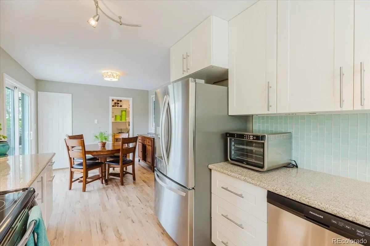 04112026010806 1200 8