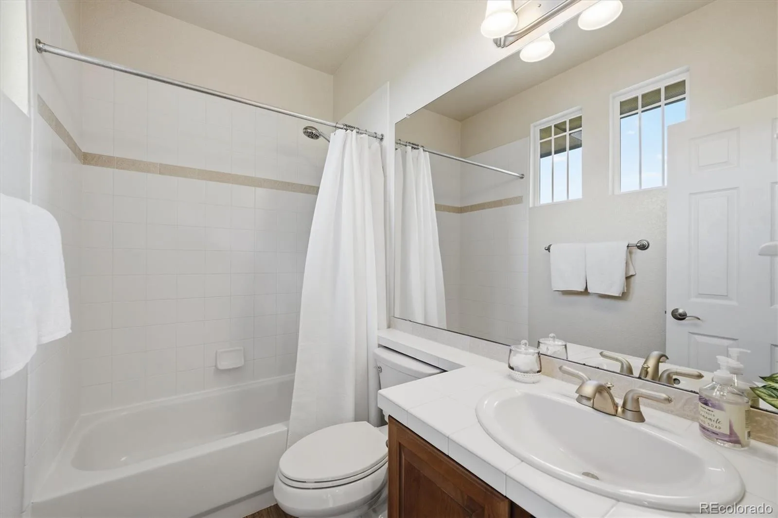 20274 E Euclid Place Aurora CO 80016 MLS #REC8218224 06252026000855 1600 35