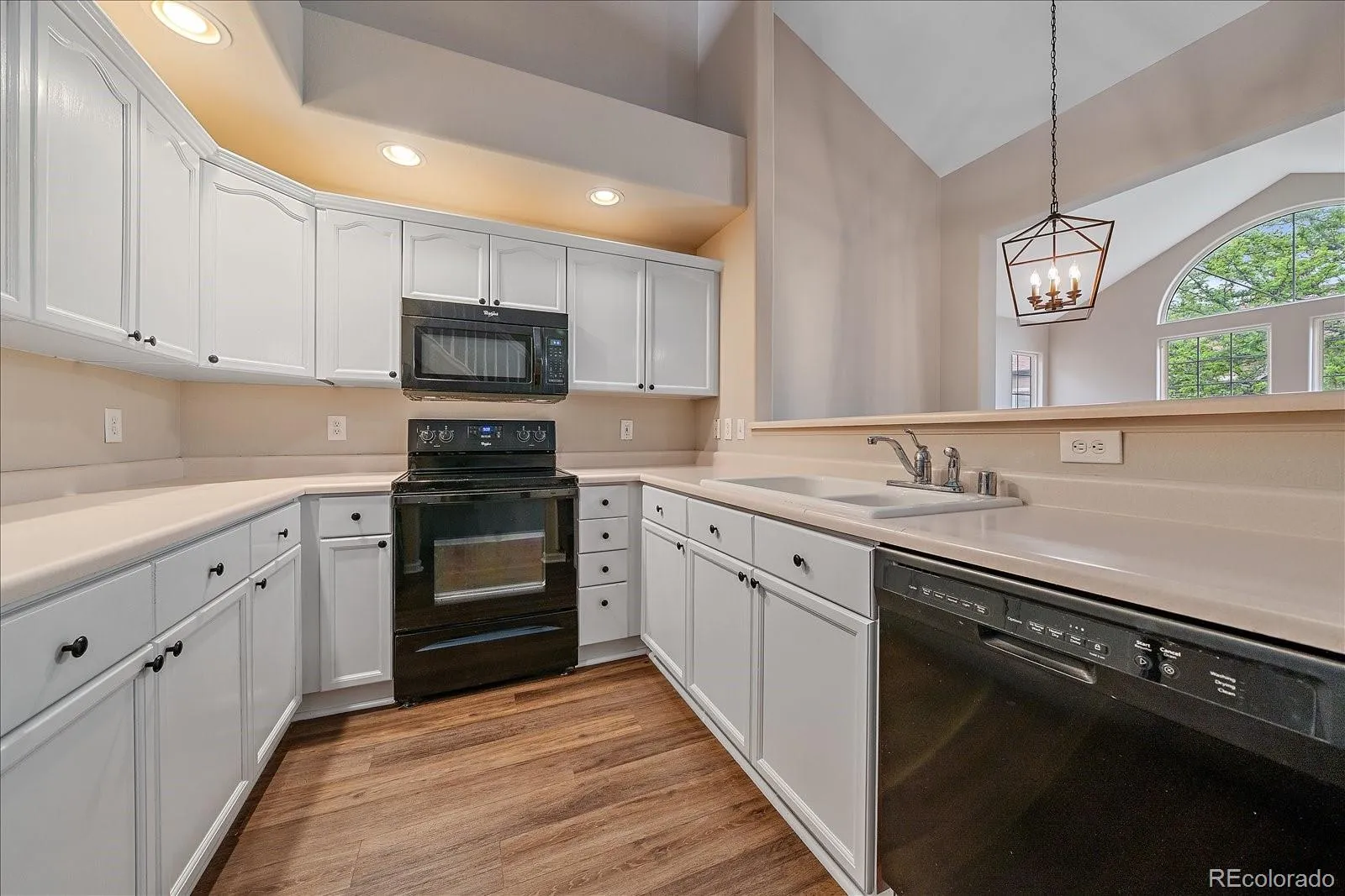 4005 S Dillon Way #204 Aurora CO 80014 MLS #REC8222156 05282026152853 1600 13