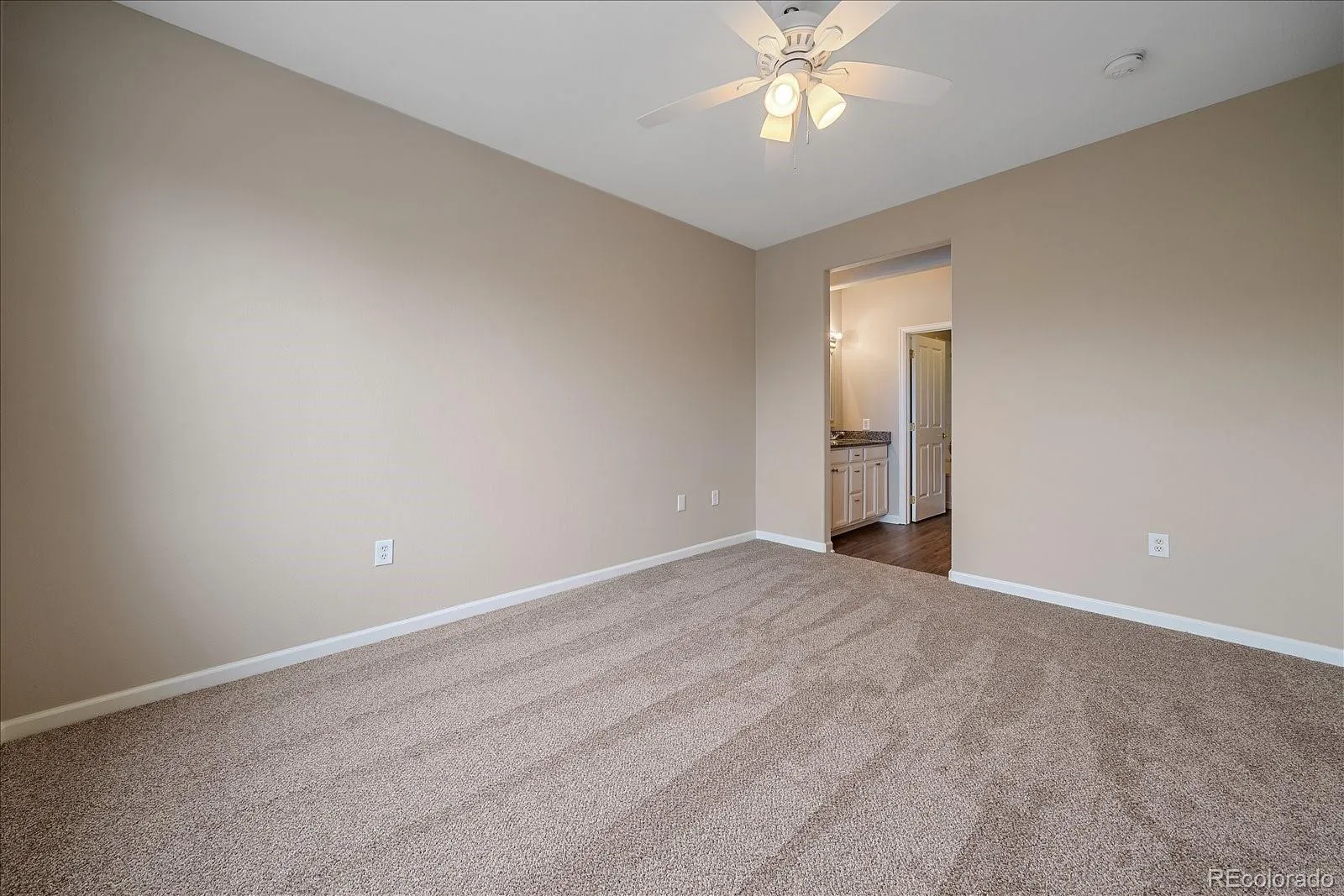 4005 S Dillon Way #204 Aurora CO 80014 MLS #REC8222156 05282026152853 1600 18