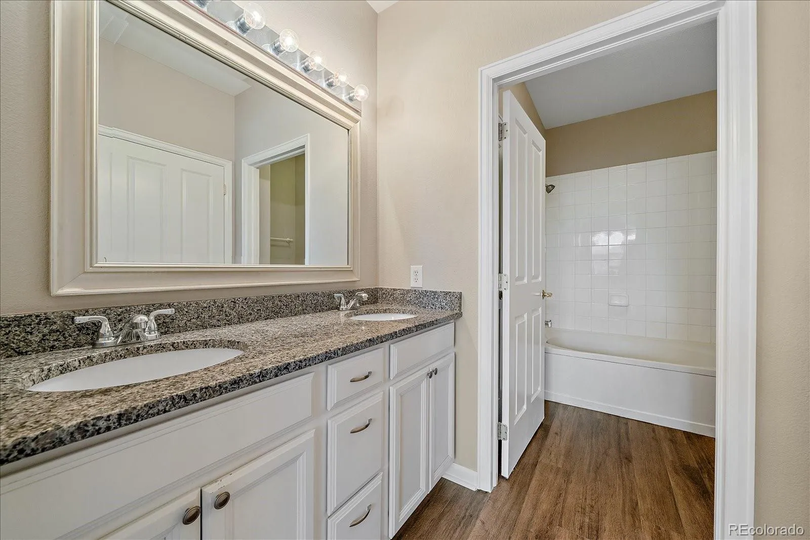 4005 S Dillon Way #204 Aurora CO 80014 MLS #REC8222156 05282026152853 1600 19