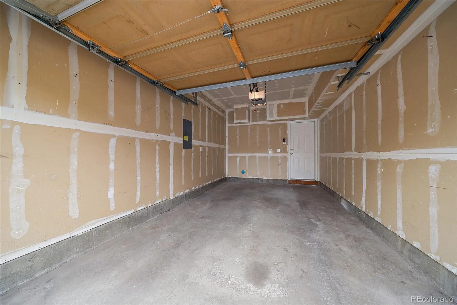 4005 S Dillon Way #204 Aurora CO 80014 MLS #REC8222156 05282026152853 1600 30