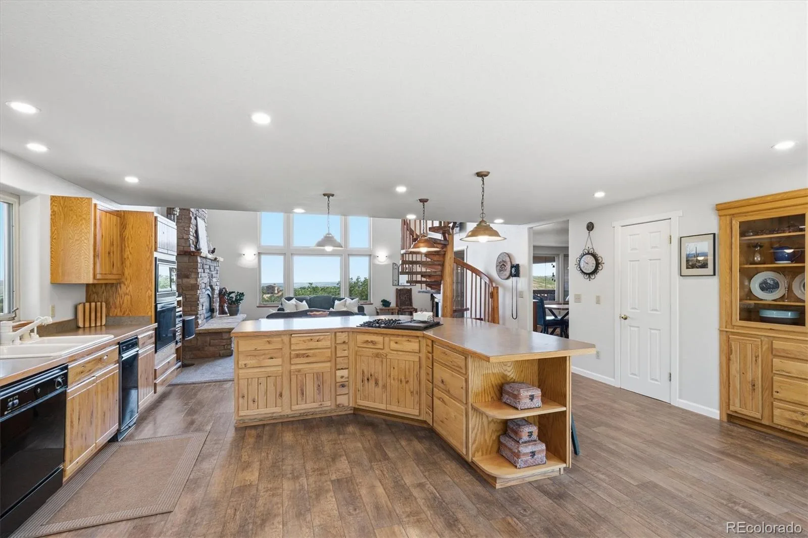 6560 Winnebago Way Sedalia CO 80135 | MLS #REC8222405 08042026215410 1600 14