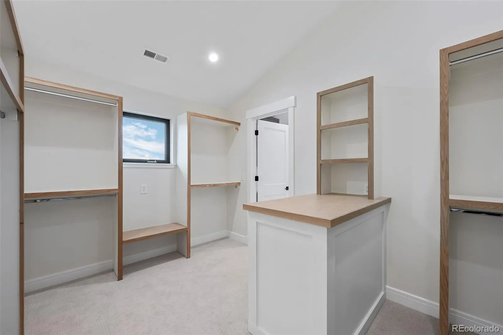 03192026205345 1600 25