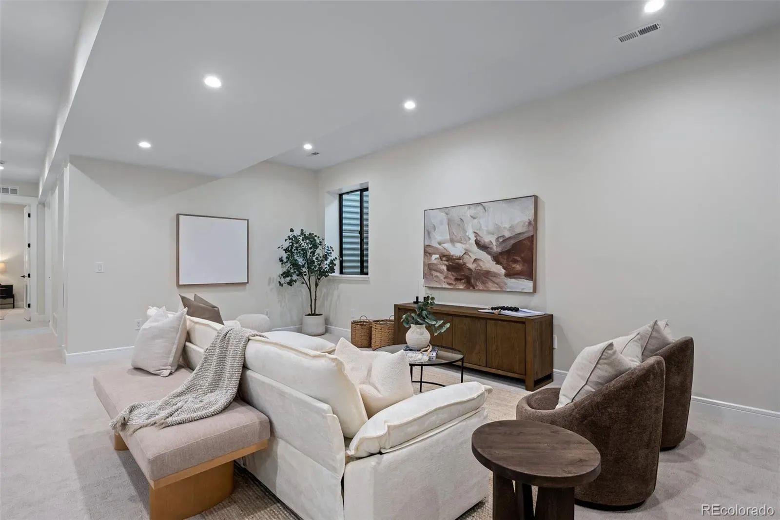 03192026205345 1600 31