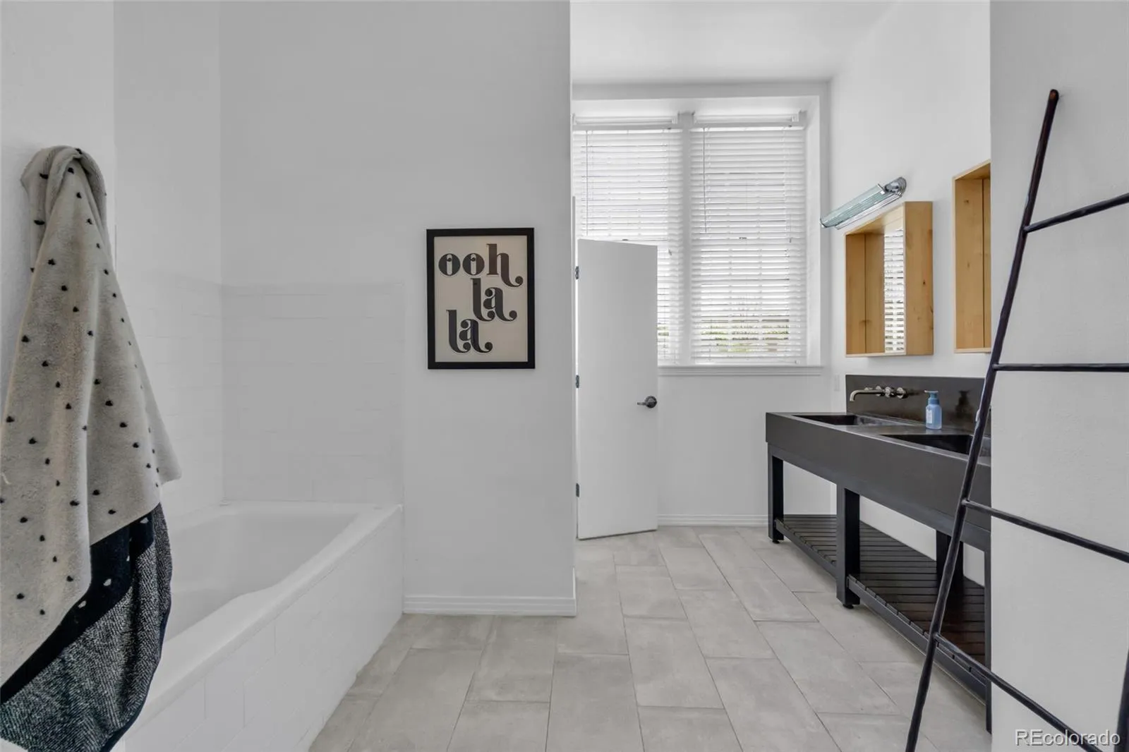 225 N Lincoln Street #1 Denver CO 80203 MLS #REC8226793 04302026143909 1600 29