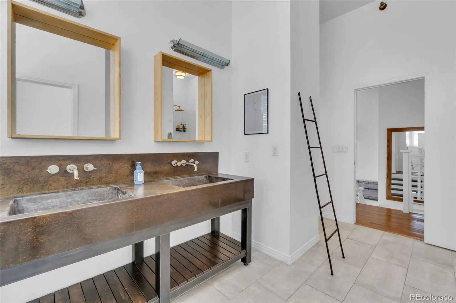 225 N Lincoln Street #1 Denver CO 80203 MLS #REC8226793 04302026143909 1600 34