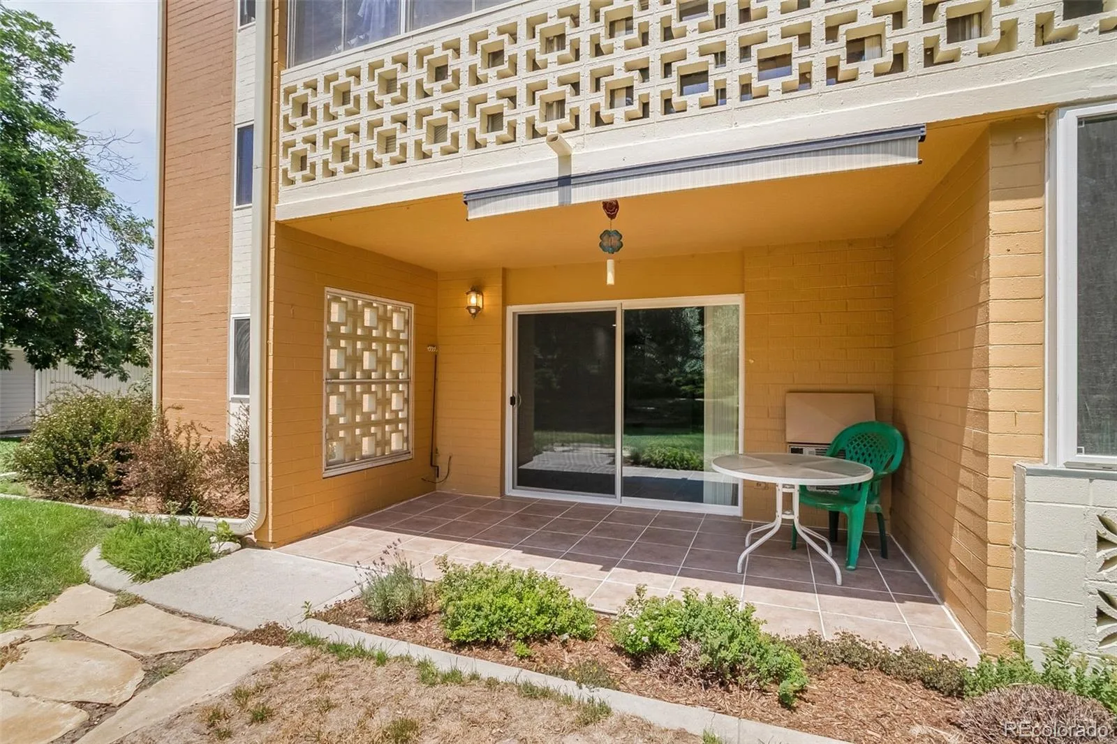 795 S Alton Way #2A Denver CO 80247 | MLS #REC8229575 07012026184629 1600 27