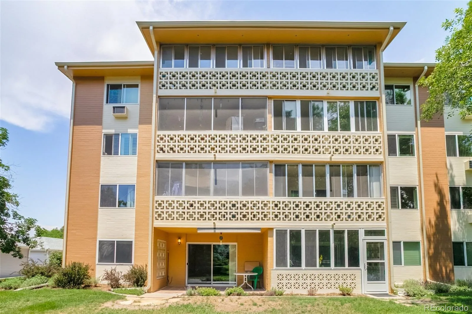 795 S Alton Way #2A Denver CO 80247 | MLS #REC8229575 07012026184629 1600 28