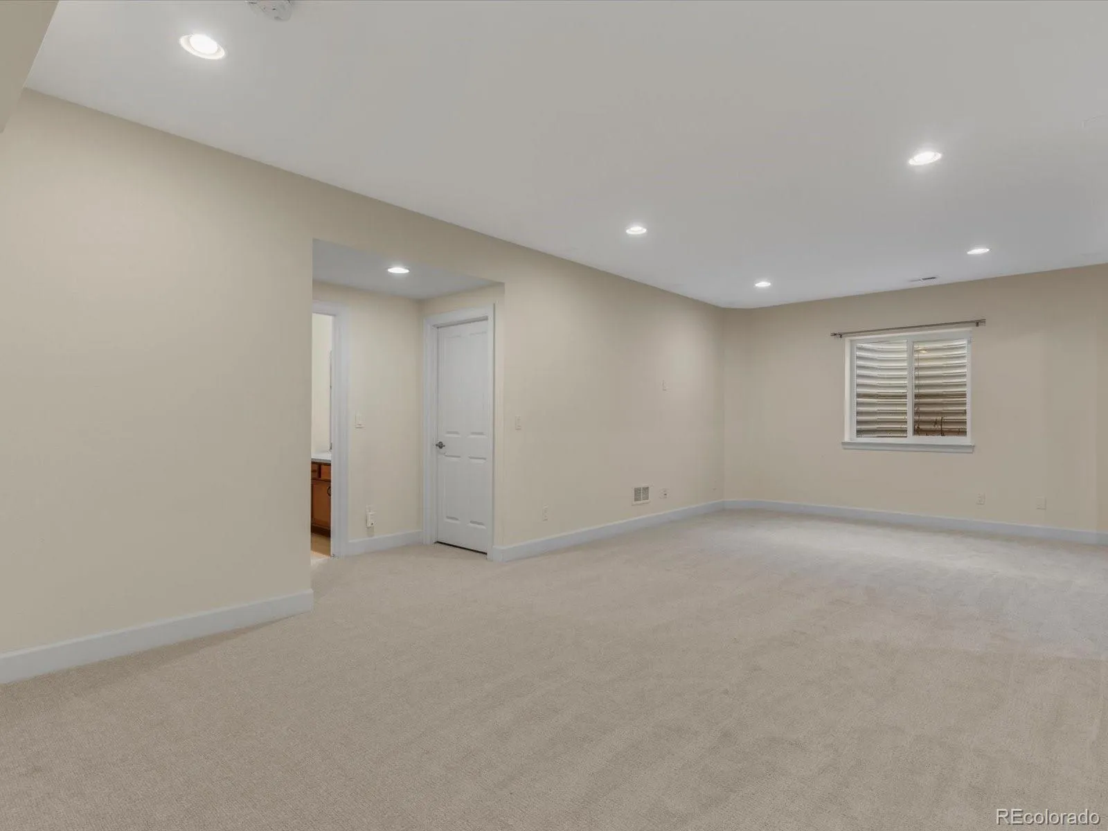 04092026214735 1600 25