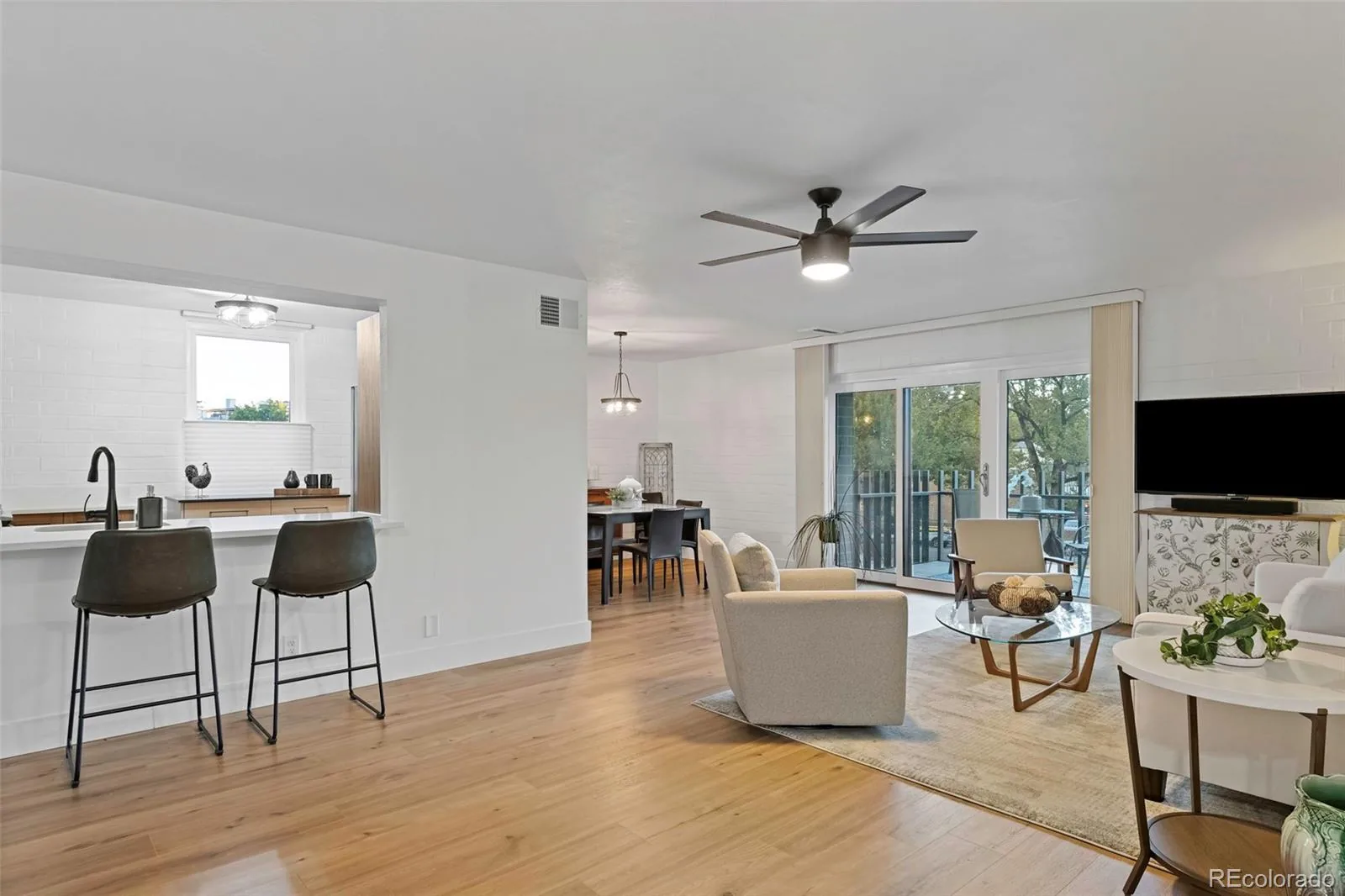 460 S Marion Parkway #301 Denver CO 80209 | MLS #REC8231029 10022026212656 1600 1