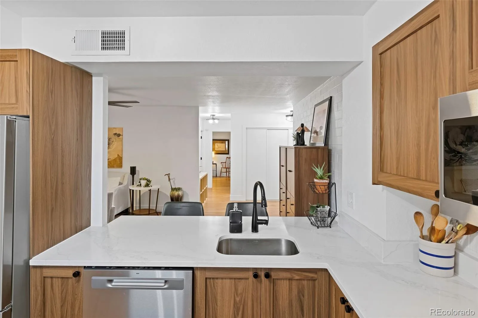 460 S Marion Parkway #301 Denver CO 80209 | MLS #REC8231029 10022026212656 1600 13