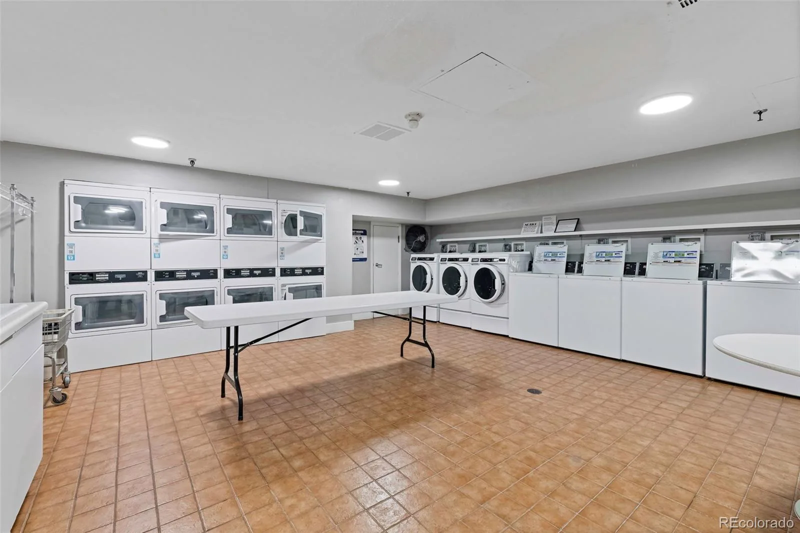 460 S Marion Parkway #301 Denver CO 80209 | MLS #REC8231029 10022026212656 1600 39