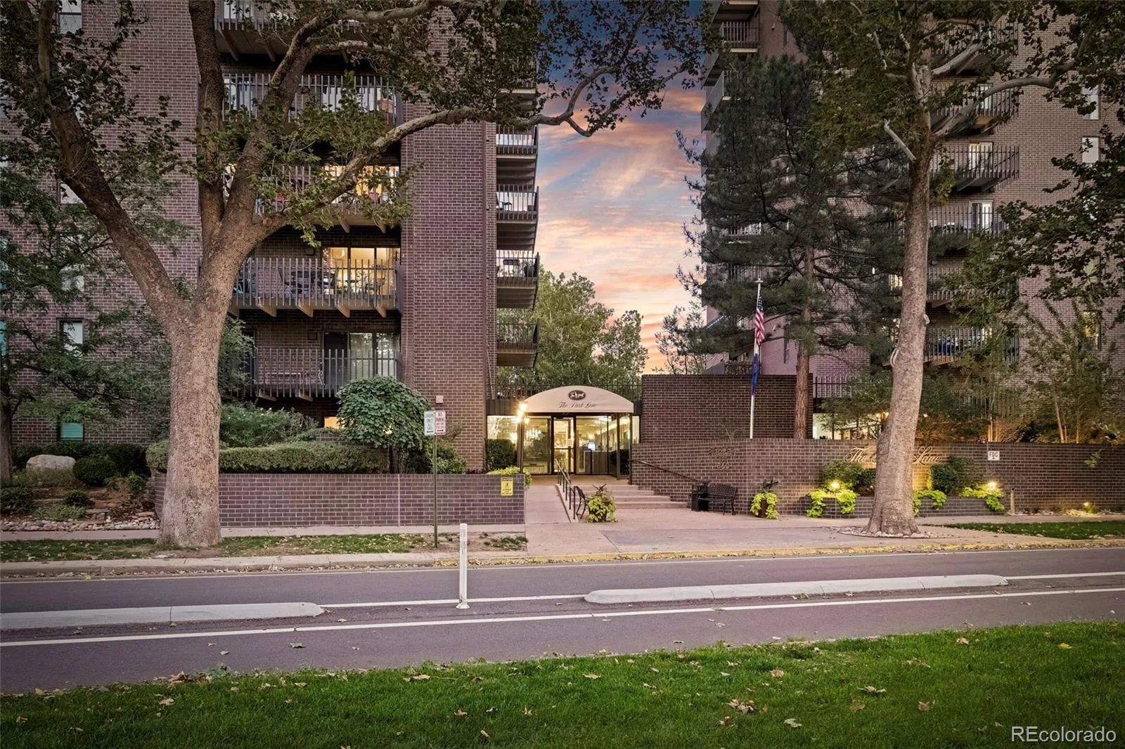 460 S Marion Parkway #301 Denver CO 80209 | MLS #REC8231029 10022026212656 1600 42