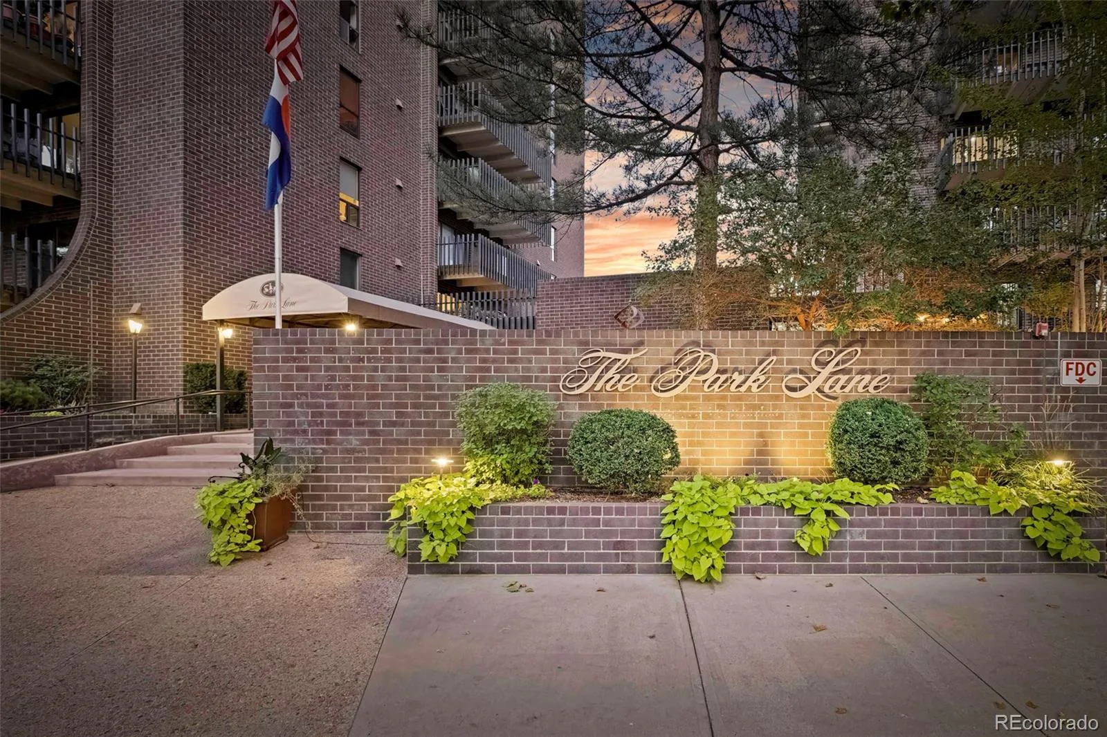 460 S Marion Parkway #301 Denver CO 80209 | MLS #REC8231029 10022026212656 1600 43