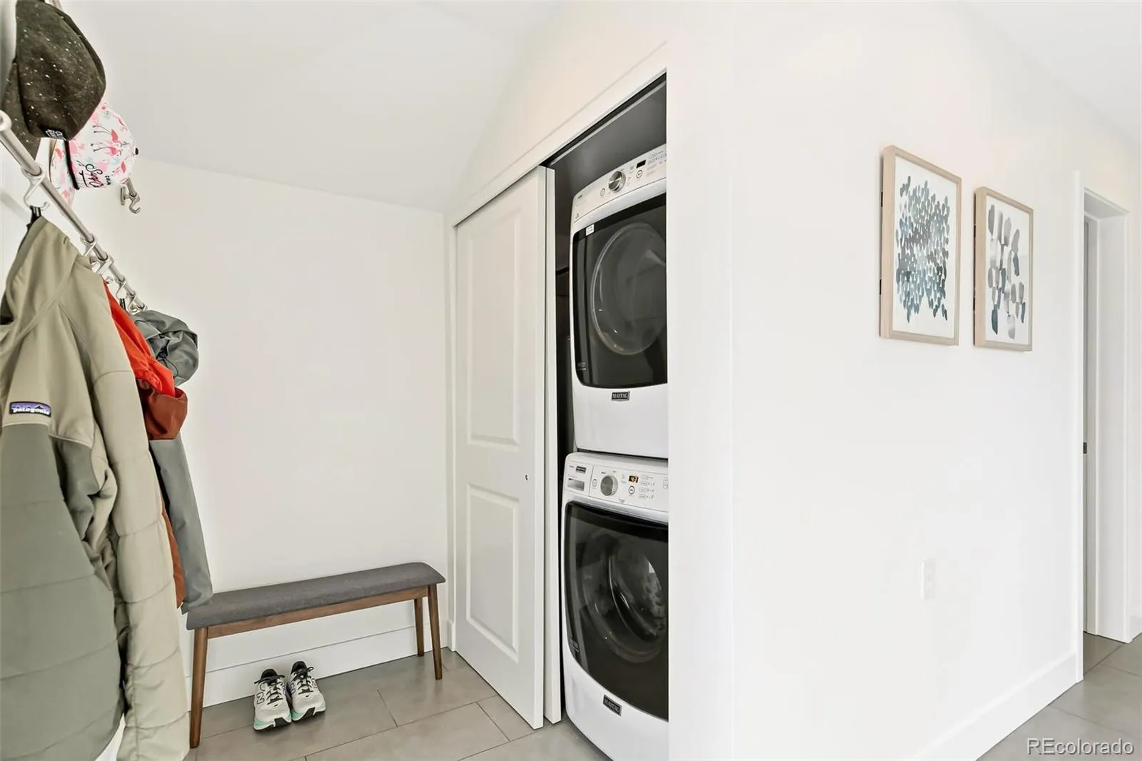 04092026231400 1600 15