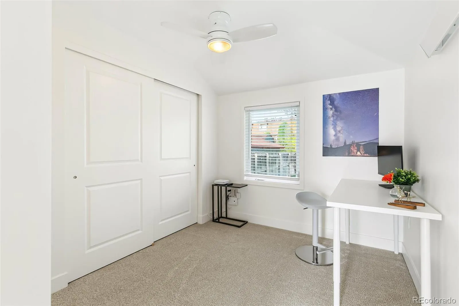 04092026231400 1600 16