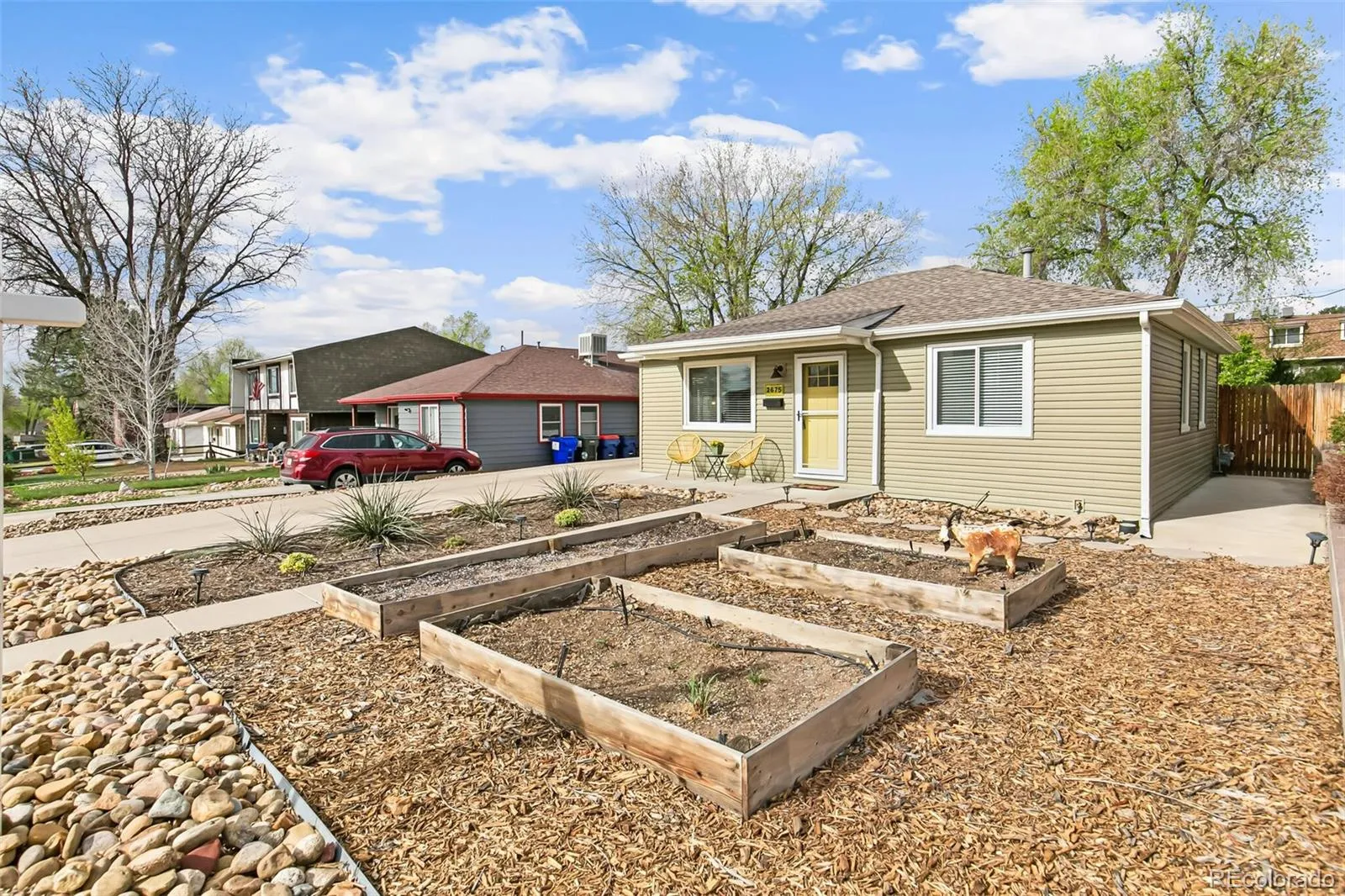 04092026231400 1600 25