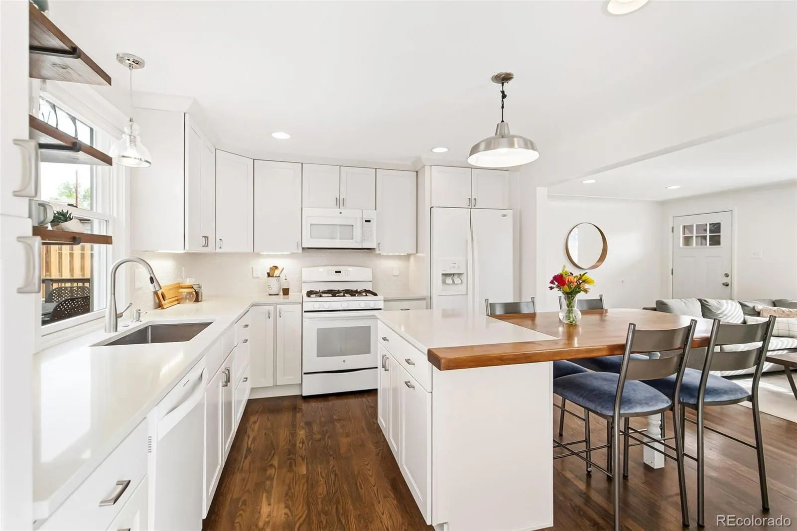 04092026231400 1600 30